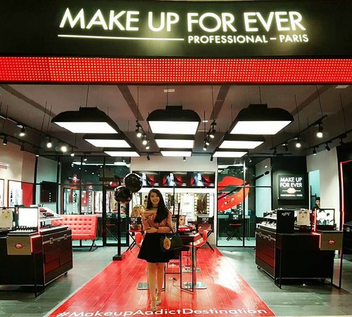 At @makeupforeverid first concept store in Indonesia at Gandaria City (Ground Floor #25)
Make sure you visit them guys!! 😽😽
.
.
#makeupforevergandariacity
#makeupaddictdestination #l4l #makeupporn #makeupforeverID