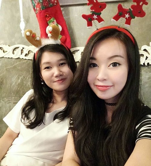Early Christmas Dinner! 🎄🎄
.
.
#christmas #christmastree #christmasvibes #earlychristmasdinner
.
.
#bloggermafia #indobeautygram #workshop#indobeauty#mua #skincare #l4l#blogger #beautyevent #beautyinfluencer #blogger#makeuplook#beautybloggerindonesia #bvloggerid