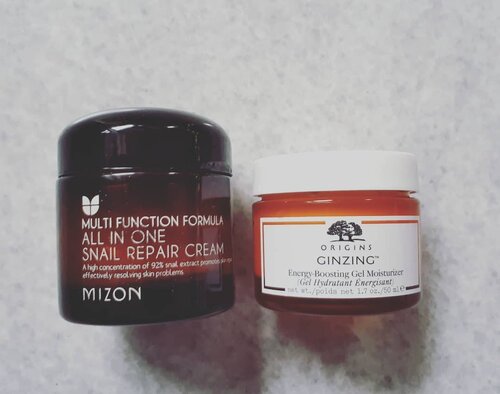 Day 12 of  #skinemmies2018 PM MoisturizerChallenge hosted by @antiagingamber and @morethanjustskin This year I tried both of them as PM moisturizer. They're both lightweight moisturizer, non sticky so it's good for skin condition like mine. My favorite is from @mizon_official Multifunction Formula All in One Snail Repair Cream. Its like a gamechanger for acne prone skin. The snail mucus on it has a function for reducing acne scars which I really love it!#skincarereview #skincareroutine #skincareobbessed #skincarecommunity #skincareaddict #beautycommunity #beautygram #beautybloggerindonesia #beautynesia #beautyobsessed #indobeautysquad #indobeautygram #indoskincarereview #idskincarecommunity  #ClozetteID #bloggermafia #abbeauty #abcommunity