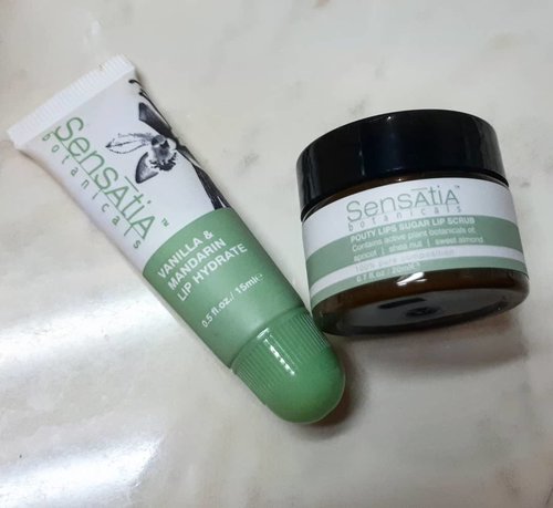 Day 18 of #skinemmies2018 LipsChallenge hosted by @antiagingamber and @morethanjustskin These two babies are my favorite from @sensatia_botanicals . They're lip treatment, one is lip scrub and the other is lip balm. #skincarereview #skincareroutine #skincareobbessed #skincarecommunity #skincareaddict #beautycommunity #beautygram #beautybloggerindonesia #beautynesia #beautyobsessed #indoskincarereview #indobeautysquad #indobeautygram #indoskincarereview #ClozetteID