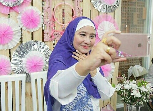 Make up no make up look by Caring Biokos. #makeupnomakeup #naturalmakeup #makeup #ClozetteID