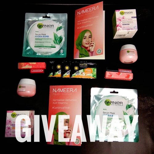 [GIVEAWAY WEEK 14] .
.
Hai gengs, yg kmrn blm menang jan sedi karena aku bakalan bikin giveaway 2 minggu sekali dan langsung aku ambil 2 pemenang wkwk
.
.
So 2 orang pemenang bakalan dapetin semua hadiah yg ada di foto, mix antara new & preloved products. Kalo preloved kondisi masih bagus banget dan gamungkin expired aku kasih. Jadi kalo kalian ga masalah dengan preloved makeup silahkan ikutan, kalo masalah ya gausah ikutan haha
.
.
Cara ikutannya gimana?
1. Follow gue lah gila kali kaga follow mau hadiahnya doang, jan kek laki deh say deketin pas ada maunya doang
2. Subscribe youtube channel aku Judith Cholya (youtube.com/JudithCholya17)
3. Baca review aku di blog tentang Garnier Sakura White (buka linktree di bio trus klik [BLOG] GARNIER SAKURA WHITE)
4. Comment di blog aku
5. Kalo udh comment done disini + ajak 3 orang teman kalian untuk ikutan
.
.
That's it! Giveaway dibuka sampe tanggal 17 Agustus dan aku umumin tanggal 18 Agustus. Good luck!
.
.
.
.
.
#indobeautysquad #Bloggirlsid
#BeautygoersID #Beautiesquad
#Clozetteid #Beforeafter #bvloggerid #muajakarta #indobeautygram #instabeauty #bunnyneedsmakeup #BeautyChannelID #setterspace #makeuptutorial #tutorialmakeup #ivgbeauty #makeupjunkie #viral #viralvideo #giveaway #giveawayjakarta #giveawayindo #skincare #skincareroutine #skincarecommunity