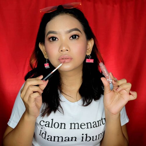 Gengs, nude lip cream favorit kalian apa? Share dong di comment. Ini yg lagi aku pake salah satu Top 5 Local Nude Lip Cream favorite aku yaitu @pac_mt Satin Lip Cream - Misty Chocolate. Nanti bakalan aku upload di youtube seputar Top 5 Local Nude Lip Cream (gatau kapan edit aja belom wkwk) stay tune! .
.
.
.
.
@beautiesquad
#Beautiesquad #BeautiesquadReview #PACxBeautiesquad #Weightless #xPACtation #indobeautysquad #Bloggirlsid
#BeautygoersID #Beautiesquad
#Clozetteid #Beforeafter #bvloggerid #muajakarta #indobeautygram #instabeauty #bunnyneedsmakeup #BeautyChannelID #setterspace #makeuptutorial #tutorialmakeup #ivgbeauty #makeupjunkie #viral #viralvideo