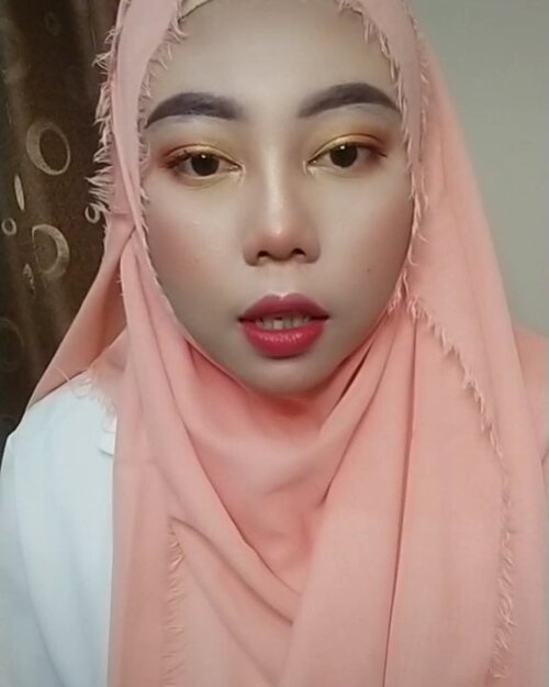 🍑
. 
#tiktok #tiktokindonesia #tiktokindo #tiktokofficialindonesia #fyp #foryoupage #pdajapd #ClozetteID #clozetteid #kbbvfeatured #kbbvmember #beautygoersid #beautiesquad #beautyblogger #beautybloggerindonesia #beautycreator #makeup #makeuptutorial #makeupideas #JakartaBeautyBloggerReview #jakartabeautyblogger 
@tiktokofficialindonesia @tiktokofficialindonesia