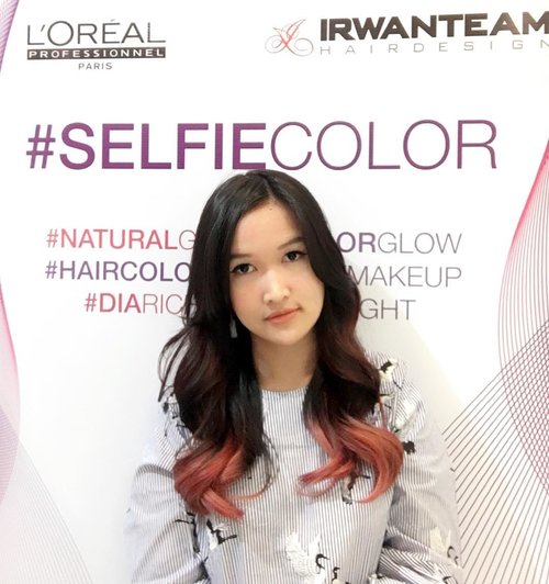 Just dyed my hair with #SelfieColor at @irwanteamhairdesign Mall Kelapa Gading!

Really loveeeee my Red hair 😍

#ClozetteID #ClozetteIDReview #IrwanTeamxClozetteIDReview #IrwanTeamReview #LorealProID #hairstyles #hairgoals #curlyhairstyles #redhair #pinkhair #rosepink #hairideas #irwanteammkg #irwanteammallkelapagading
