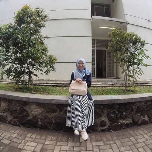 Happy to say that the hardest subject is passed in this semester! I'm happy whatever the result tho😂 .....#ClozetteID #OOTD #Hijab #Casual #SomethingBorrowedZalora #Zaloraid #hijabootdindo #ootdindo #ootdasean #hijaboftheday #gopro #goprooftheday #lookbook #lookbookindonesia #wiwt #hotd #campusootd #hijabi #hijabfashion #hijabfeature_2015 #indonesian_blogger #lookbooknu #lookbookers