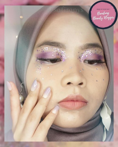 Purple means I will love you and trust you for a long time 💜⁣- Taehyung @bts.bighitofficial ⁣⁣This is my collaboration with @bandungbeautyvlogger💕⁣.⁣.⁣Disini aku dari team bertema “Glitter Makeup“ bareng temen-temen dari Bandung Beauty Vlogger lainnya :⁣⁣@felliciaiueo⁣@thalitapusp⁣@fitrirzkya⁣.⁣Jangan lupa support mereka juga✨⁣.⁣.⁣#bandungbeautyvlogger #bbvcollab #glittermakeup #BBVCollab #makeupcollaboration #bandung #beautyenthusiast⁣⁣