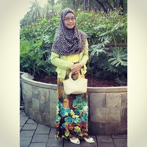 #hijab #ootd #green #ClozetteID #photooftheday
