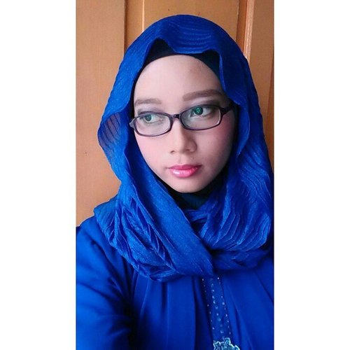 #blue #hijab #ootd #make_up #glasses #ClozetteID