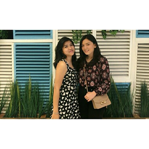 my girl and always be my other half 😘😘
since elementary and still counting 💕💕 . . . 
#latepost #blogger #bloggirl #bloggerindonesia #traveller #indonesia #asian #pastel #casual #hangout #beautynesiamember #bestie #bestfriend #girlfriend #girlsinframe #beautyblogger