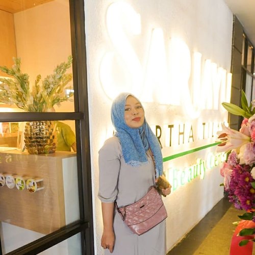 Congratulations @sariayu_mt & @martha_tilaar for Grand Opening of SariAyu Halal Beauty Center Cempaka Putih 🌾 📍Plaza WarlyJl. A. Yani No.677, RT.8/RW.3, East Cempaka Putih, Cempaka Putih, Central Jakarta City, Jakarta 10510 🧕💃Women Only Let's feel the great atmosphere of this gorgeous place, staff & treatment (hair, body, manicure & pedicure)#autocantik #love #clozetteid #hijabstyle #halal #lfl #likeforlikes #beautyreview #party #ootd
