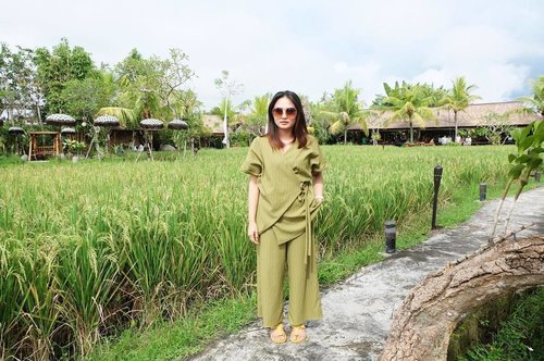 Mood board : green. Hello Bali! #explorebali #ootd #clozetteid