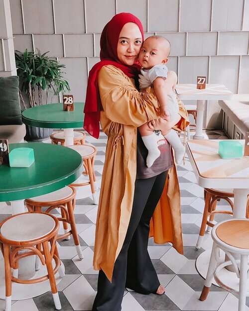 Sunday lunch with Abryzam ❤️ #ootdhijab #ootd #clozetteid