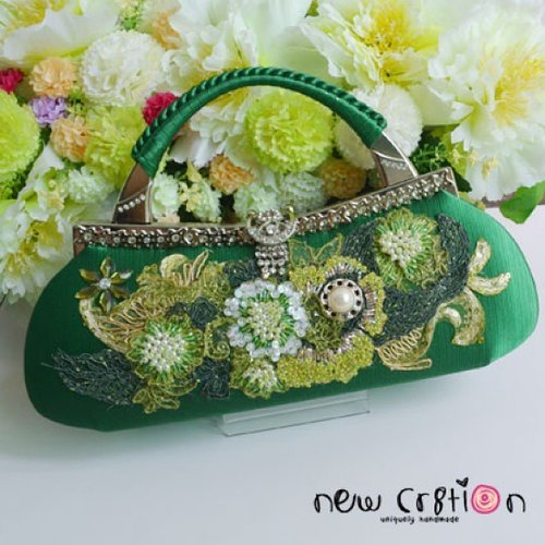 Greenville
Heavily beaded prada lace combined with japanese lace, green clutch.
PREMIUM ITEM!
Real Picture
#ootd #clozetteid #newcr8tion #taspesta #silver #fashion #handmade #hijabstyle #kondangan #pesta #indonesiacraft #oem #aksesoris #accessory