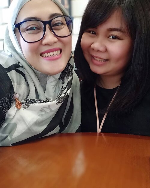 @paniio 💕 setelah 5 tahunan akhirnya bersua lagi 😍 tetep aja heboh cerita-cerita.

Thank you for today ya paniii 🤗

#clozetteid #fridayvibes #andiyaniachmad #rendezvous #selfie #oppof11pro #momlife