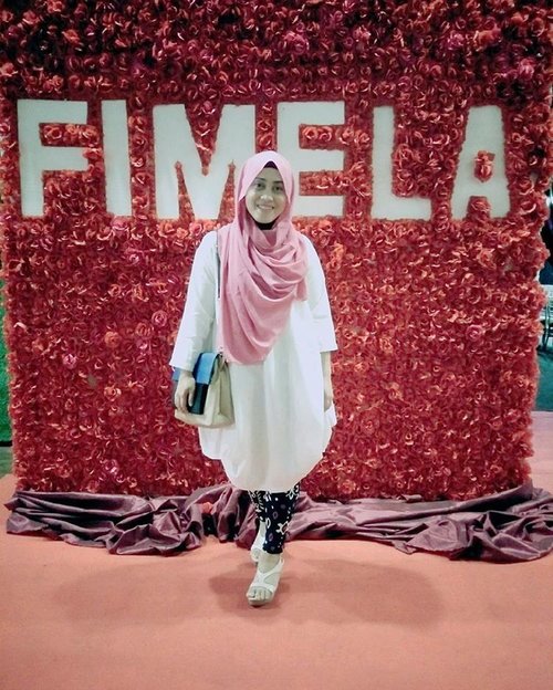 Today's outfit at #fimelafest2016 
Scarf by @kaffahapparel 
Bag by @karenandchloe.id

#ootd #clozetteid #hijabootdindo #hijabfashion #stylediary #dailyhijaber #lifestyleblogger #lifeofablogger #clozettedaily #love4indonesia #wajahbaruindonesia