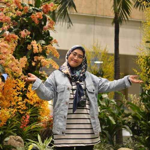 Before you judge me, ngaca gih! 😊#clozetteid #stylediary #andiyaniachmad #lifestyleblogger #socialmediaqueen #sundayvibes