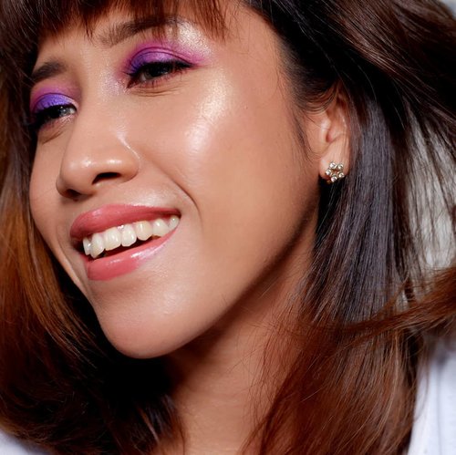 Beauty brand lagi banyak yg diskon. Kalian udah kalap beli apa aja, sobat menthel? 🤸‍♀️
---
#faceoftheday #makeup #makeupideas #clozetteid #beauty #beautybloggers #indonesiabeautyblogger