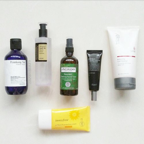 Current A.M. skincare routine 🌞My morning routine hadn't really changed that much, although I did introduce some new products into the routine. Tried to keep it simple for morning time, since what matters to me is really just enough sun protection and of course hydration 😉.#Trilogy Balancing Gel Cleanser#PyunkangYul Essence Toner#Antipodes Resurrect Clarifying Facial Toner#COSRX Snail Power Essence #Benton Fermentation Eye Cream#Innisfree Perfect UV Protection Cream