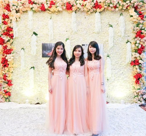 Live life to the fullest 🌸
.
.
.
.
#pretty #gown #peachgown #love #lovely #potd #ootd #clozetteid #girls #asiangirls #beautiful #ilovemyjob #yolo #swag #latepost #tbt