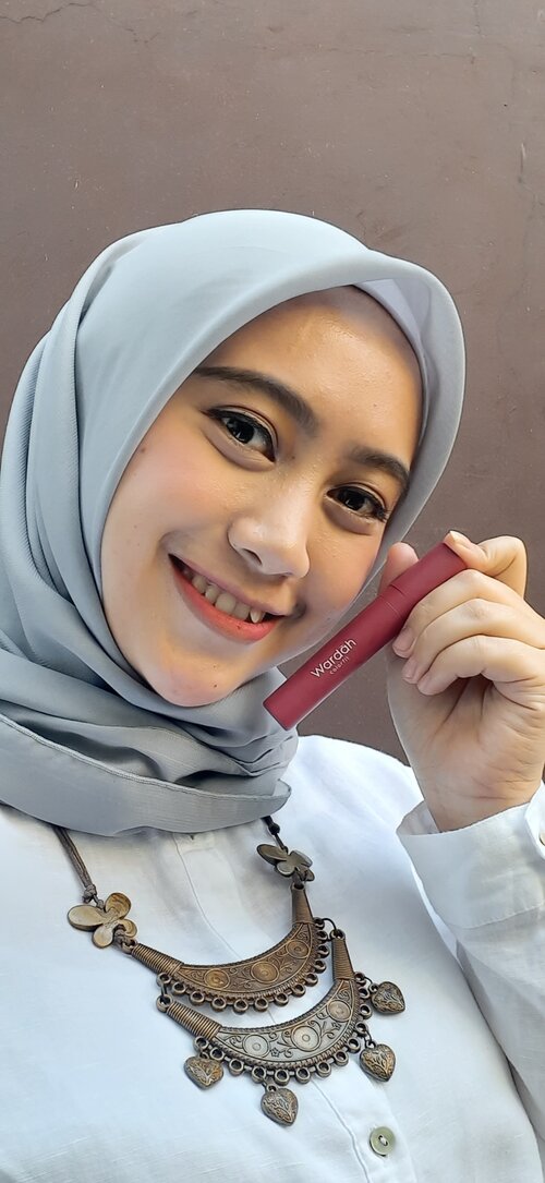 Lipstick favorite..
Wardah velvet matte lip mousse