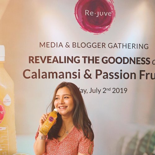 Are you ready for a healthier life? I learn much from yesterday event with @rejuveid !! They just launch the newest product of calamansi and passion fruit☀️ Ups.. don’t forget about their mission of making people happier with their delicious, healthy product and honest from their ingredients (in a label of each product)!@rejuveid @clozetteid #LiveHappier #GOODforYou #CleanLabel #CLozetteid #REJUVExCLOZETTE