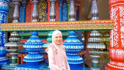 TGIF

#CellaKualaLumpurTrip #CellaJalanJajan #Travel #KualaLumpur #Malaysia #BatuCaves #TheDreamyTravels #WomanTraveler #Traveling #TravelBlogger #Clozetteid #Wanderlust #ExploreMalaysia #DaretoShare