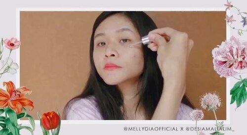 Hai guys. Merawat wajah itu penting tapi hati-hati sama produk yang abal abal. Belum tentu murah itu aman. Beberapa waktu lalu aku dapat produk skincare dari @mellydiaofficial dan uda aku cobain. Buat kalian yang lagi cari skincare yang halal, aman di kulit kalian bisa coba produk dari @mellydiaofficial. Meskipun hasilnya belum keliatan banget tapi bisa bantu untuk treat wajah biar tetap bersih, lembab, selain itu dengan pemakaian serum dan night creamnya di pagi hari wajah jadi lebih segar dan cerah. Dg ketelatenan pasti akan membuahkan hasil yang lebih maksimal🥰🥰. Check review produk @mellydiaofficial di youtube aku. Link on my bio. Thankyou . 
#clozetteid #beauty #beautyvloggerindonesia #mellydia #mellydiacosmetic #mellydiaofficial #skincare #skincareroutine #skincaretips #whiteningserum