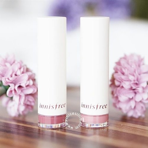 My favourite lipstick at the moment: Innisfree Real Fit Lipstick, especially #9 Dried Rose.
Go to my blog to read the review: http://www.rinicesillia.com/2016/01/innisfree-real-fit-lipstick-review.html 😙😙😙
.
.
#clozetteid #clozette #beautyblogger #beautybloggerid #innisfree #makeup #beautyreview #makeupreview #lipstick #potd #picoftheday #rinbeautyfaves