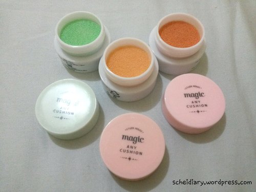 Ta-Da! This is Etude Magic Any Cushion Travel kit. I think I would suggest this product for those whom still quite unsure about which color they should buy ^^ It's cheap but contains quite a lot of product. 
