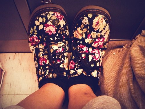 One of special shoes <3 klo lg pake sepatu ini berasa paling kece sedunia hihihi #clozetteID #flowerboots #sepatukece 