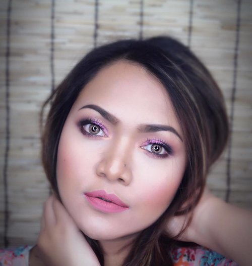 My Makeup Look with @beautiesquad i"m part of Team Bold, kindly visit my BLOG ( check my BIO or 👇)
.
.
bit.ly/BSshutapea-VAL
.
.
#beautiesquad #bsvalentinemakeup #boldmakeup #savitrihutapeablog #savitrihutepamakeup #clozetteid #indonesianbeautyblogger #indobeautygram #indobeautyvlogger #beautyblogger #beautybloggerid #emakblogger
