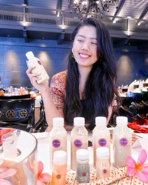 Omg, you're seeing The First Cold Pressed Indonesian Heritage Beverages from @rejuveid ! Earlier the afternoon, with @clozetteid, the products are officially launched ! They have eight different beverages made with 100% fresh ingredients to ensure you could feel the real indonesian flavor and fantastic outcome for your health..If you're curious, the price range are so affordable. You could get them start from tomorrow, with price from 23k for 250ml of Jamu goodness..#LiveHappier #GoodForYou #CleanLabel #REJUVXCLOZETTEID #ClozetteID