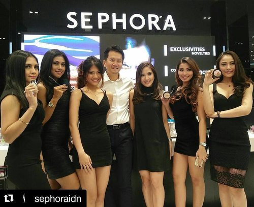 Thank you for having me Sephora Indonesia! It was such an honor to deliver this great & fun make-up class & sharing sesh with all these gorgeous ladies 😊

#Repost @sephoraidn with @repostapp ・・・
Beauty Class with Grand Finalist Miss Popular 2016 and @stellajulian at Sephora Central Park! Thank you for coming ;)