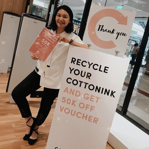 Ke @cottonink yuk!Bawa baju cotton ink kamu yang masih layak pakai terus masukin ke dalam box ini dan dapetin viucher potongan 50k buat belanja lagi di store! Asik kan?Promo ini cuma sampai tgl 20 Oktober yaa gengs 🙌🏻-#Recycleyourcottonink#clozetteid