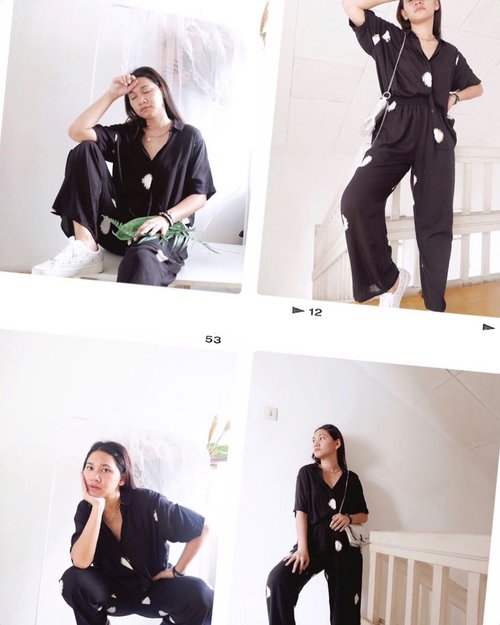 Just realize all my clothes nowadays are come in a form of set. I think as long as it's comfortable than why not?
Ada yang lagi suka pakai baju model2 gini juga gak sih?
-

#CellisWearing
#ClozetteID