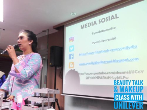 Beauty Talk and Make up class with  mba2 cantik Spsi + Unilever Indonesia Tbk 💙.
📷 by @yuliusharyanto 
#yossimakeup