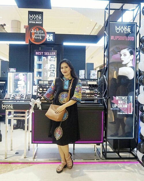 Congratation @makeoveridAtas pembukaan store ke 5 nya di jakarta ❤. .....#Clozetteid #MakeOverID #MakeOverStore #MakeOverGrandOpening@clozetteid