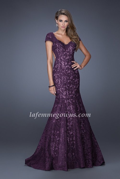  La Femme Style 20117 Lace Prom Dress Features a Sweetheart Neckline, Nude Lining, Sophisticated Cap Sleeve, Sexy Scoop Open Back, and Lace Mermaid Skirt. This La Femme Lace Mermaid Dress is perfect for Prom Dress, Evening Dress, Ball Gown, Winter Formal Dress, Engagement Dress, Selected Bridal Dress, or Reception Dress. Size: Standard Size or Custom Made SizeClosure: Back Zipper, ClaspDetails: Lace, Cut Out BackFabric: LaceLength: LongNeckline: V-NeckWaistline: NaturalColor: PlumTag: Plum, Long,Lace, V-Neck, Homecoming Dress, La Femme 20117