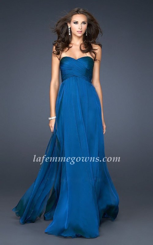  The dress is made of flowing Poly Chiffon! You'll look like a Hollywood Celeb who just stepped off of the red carpet in this long flowing gown. The subtle sweetheart neckline is not only timeless, but very in this Homecoming season! The criss crossed bodice is flattering and shows off your womanly figure! Wear this to Prom, the Military Ball or a wedding-guest or bride! This dress is simple and elegant and perfect if you're the accessory queen! Size: Standard Size or Custom Made SizeClosure: ZipperDetails: Criss Crossing Ruched Bust,A-line skirtFabric: Chiffon Length: Floor LengthNeckline: Strapless Sweetheart Waistline: Empire WaistColor: BlueTag: A-line, Strapless, Blue, Long, Prom Dresses