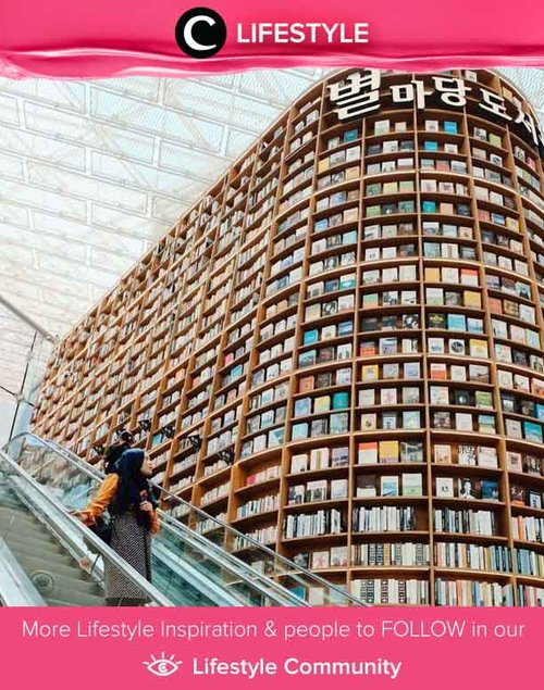 Jika berkesempatan mengunjungi Seoul, jangan lewatkan perpustakaan Starfield yang berdiri megah di COEX Mall ini, ya. Image shared by Clozetter @mellarisya. Simak Lifestyle Updates ala clozetters lainnya hari ini di Lifestyle Community. Yuk, share juga momen favoritmu. 