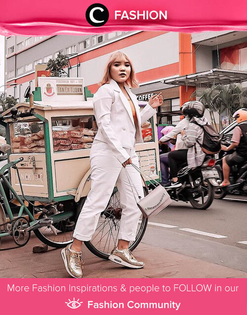 Daytime best color pick: white on white! Image shared by Clozette Ambassador @lidyaagustin01. Simak Fashion Update ala clozetters lainnya hari ini di Fashion Community. Yuk, share outfit favorit kamu bersama Clozette.