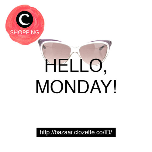 It's Monday! Don't forget to be awesome with fashion items from http://bit.ly/bzrclofb #ClozetteBazaar