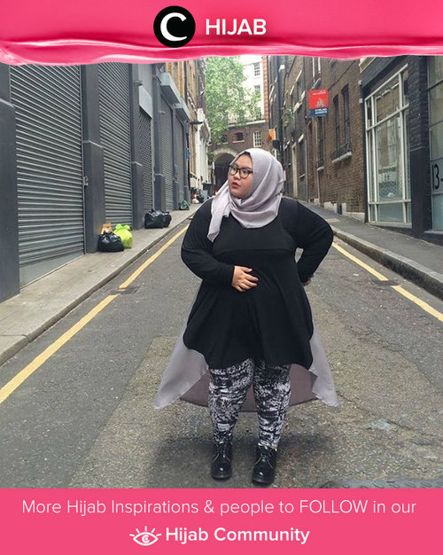 Untuk kamu yang bertubuh plus size, kamu juga bisa mengenakan monochrome printed pants seperti Clozetter, Intan. Jangan lupa kenakan atasan berwarna gelap untuk membuat ilusi pada tubuhmu. Simak inspirasi gaya di Hijab Update dari para Clozetters hari ini di Hijab Community. Image shared by Clozetter: tanteintan. Yuk, share juga gaya hijab andalan kamu bersama Clozette.