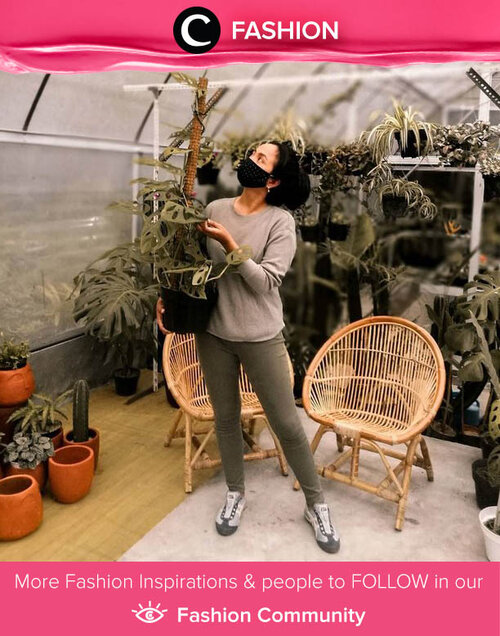 #StayatHome in comfortable clothes like a pair of leggings and sweater. Image shared by Clozette Ambassador @sophietobelly. Simak Fashion Update ala clozetters lainnya hari ini di Fashion Community. Yuk, share outfit favorit kamu bersama Clozette.