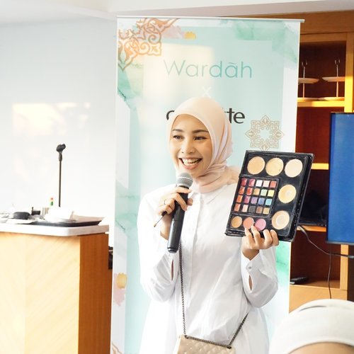 Belajar Makeup Idul Fitri Bersama Wardah & Irna Dewi 
