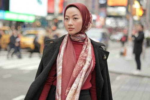 Gaya New Yorker di Koleksi Hijab Voal & Satin Silk 