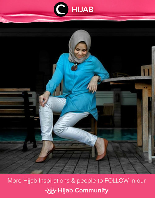  Star Clozetter, Olivia pairs her white pants with tosca color. Simak inspirasi gaya di Hijab Update dari para Clozetters hari ini di Hijab Community. Image shared by Star Clozetter: zeynolivia. Yuk, share juga gaya hijab andalan kamu bersama Clozette.