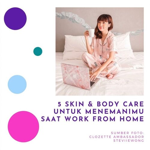 Bagaimana hari ke-5 work from home-mu, Clozetters? Masih produktif bekerja dari rumah atau sudah mulai rindu kantor?🤔 kamu bisa, lho, bekerja dari rumah sambil melakukan perawatan diri menggunakan 5 skin & bodycare yang telah Clozette rangkum melalui video berikut ini. Yuk, ditonton!✨ #ClozetteID #ClozetteIDVideo.📷 @thebodyshopindo @lelabofragrances @kiehlsid @laneigeid @laneige_kr