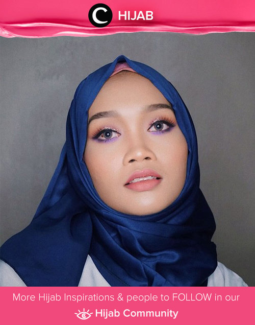 Ultra violet makeup look inspired by Pantone Color of The Year 2018. Simak inspirasi gaya Hijab dari para Clozetters hari ini di Hijab Community. Image shared by Clozetter: @ayumiska. Yuk, share juga gaya hijab andalan kamu